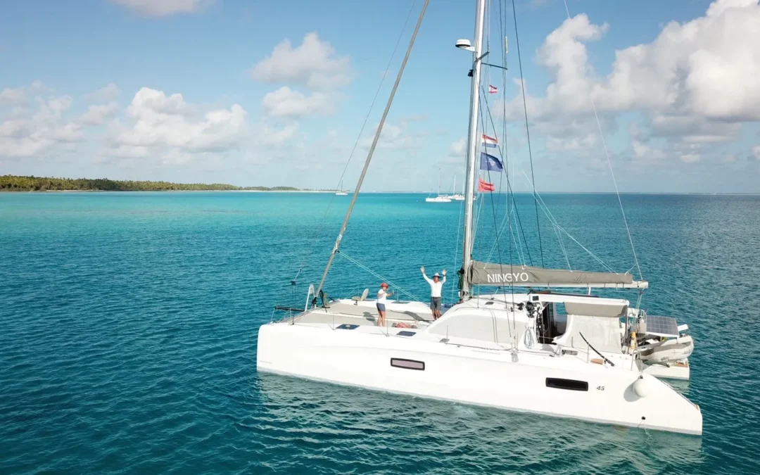 Entrer dans un lagon en voilier de façon sereine et sécurisée